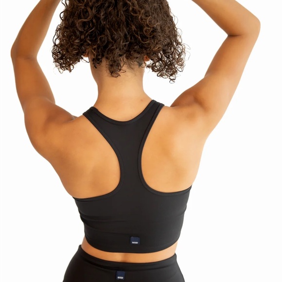 Seaav V Neck Sports Bra Top Onyx Black NWT Small - Picture 3 of 7